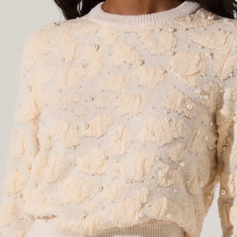 Astr The Label Ivory Sweater with Pearl Details